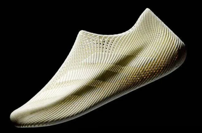 adidas利用3D打印技術(shù)，一體成型新式跑鞋 image