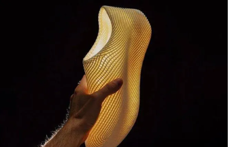 adidas利用3D打印技術(shù)，一體成型新式跑鞋 image